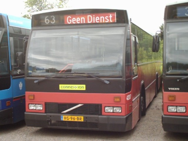 Foto van CXX Den Oudsten B88 4207 Standaardbus door PEHBusfoto