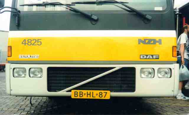 Foto van CXX Berkhof Duvedec 4825 Standaardbus door Jelmer