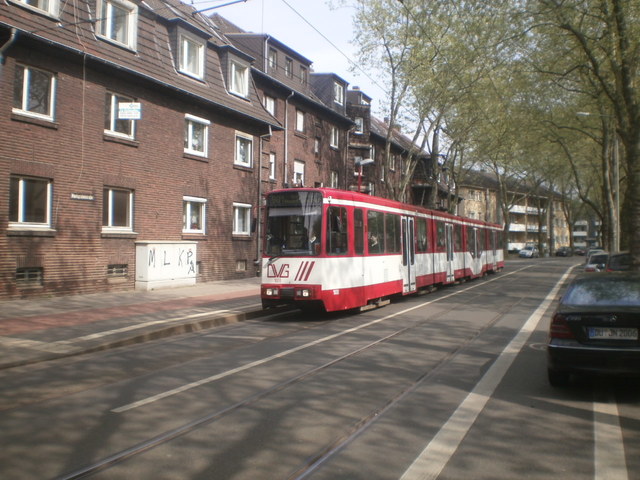 Foto van DVG Düwag GT10NC-DU 1008 Tram door Perzik