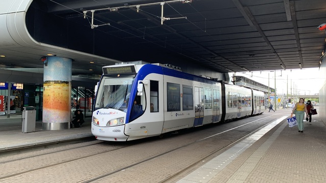 Foto van HTM RegioCitadis 4025 Tram door Stadsbus