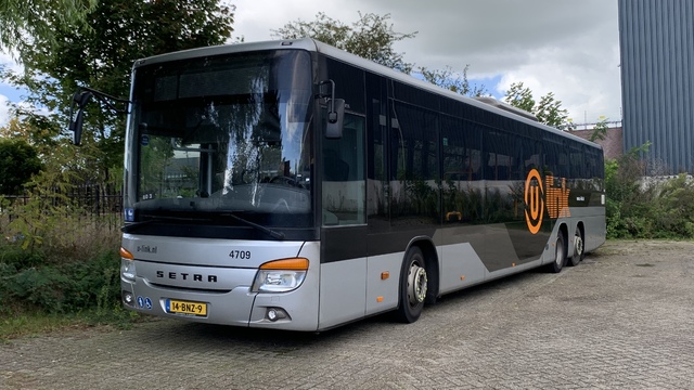 Foto van QBZ Setra S 418 LE Business 4709 Standaardbus door BusDordrecht2003