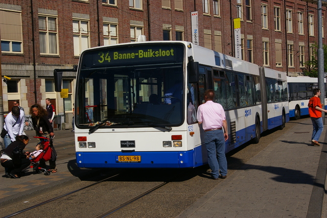 Foto van GVB Van Hool AG300 1213 Gelede bus door wyke2207