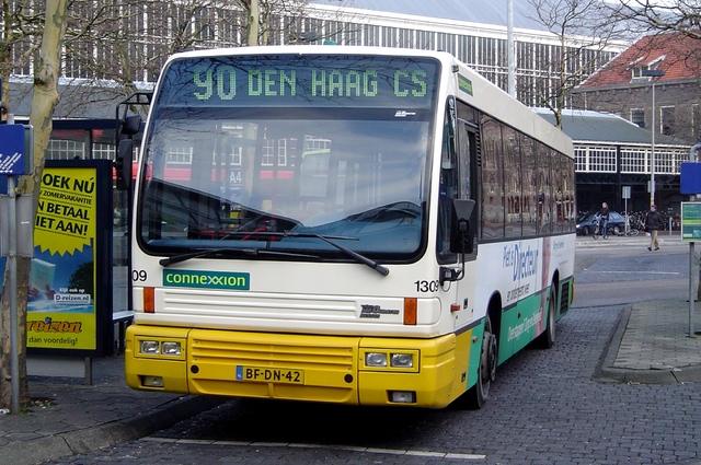Foto van CXX Den Oudsten B89 1309 Standaardbus door wyke2207