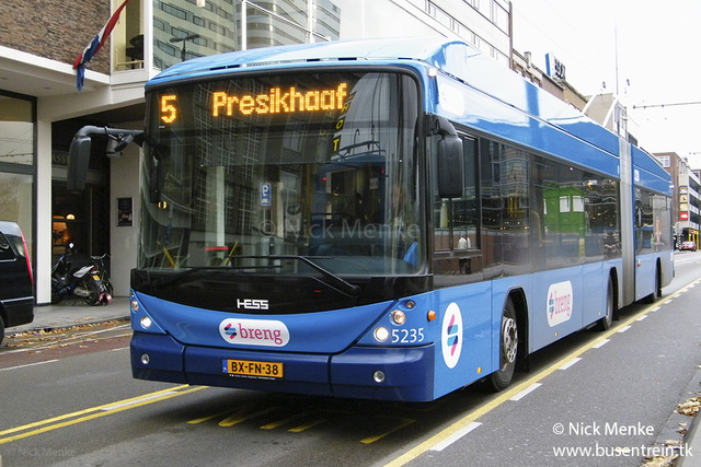 Foto van NVO Hess Swisstrolley 5235 Gelede bus door_gemaakt Busentrein