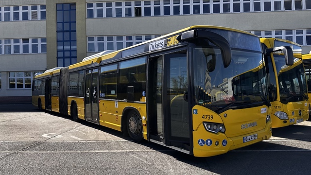 Foto van BVG Scania Citywide LFA 4739 Gelede bus door_gemaakt Joeyedelijn