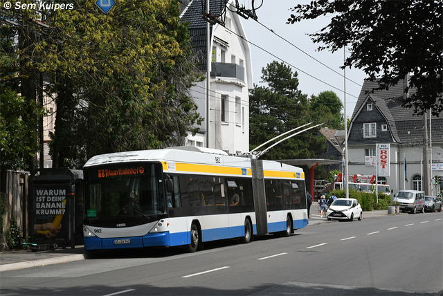 Foto van SWS Hess Swisstrolley 962 Gelede bus door RW2014