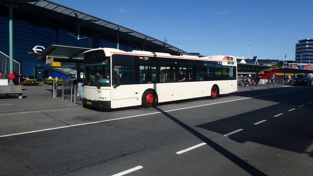 Foto van HTM Berkhof Diplomat 321 Standaardbus door Perzik