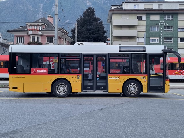 Foto van Postauto Solaris Urbino 8.6 5471 Midibus door wyke2207