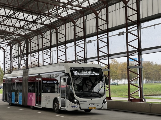 Foto van CXX VDL Citea SLFA-181 Electric 9737 Gelede bus door Stadsbus