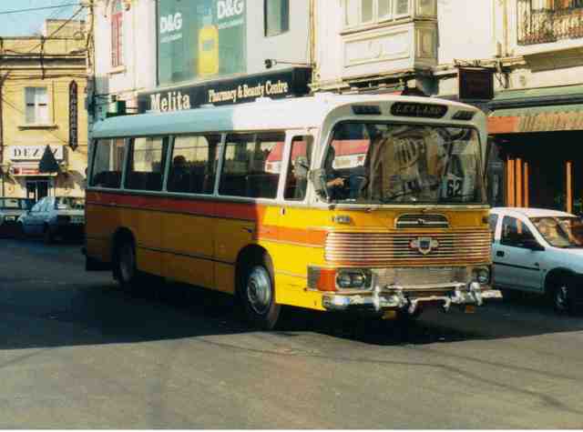 Foto van Malta Malta OV-oud 325 Standaardbus door Jelmer