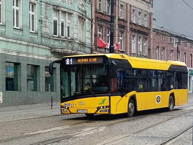 Foto van PKMK Solaris Urbino 12 221 Standaardbus door Jossevb