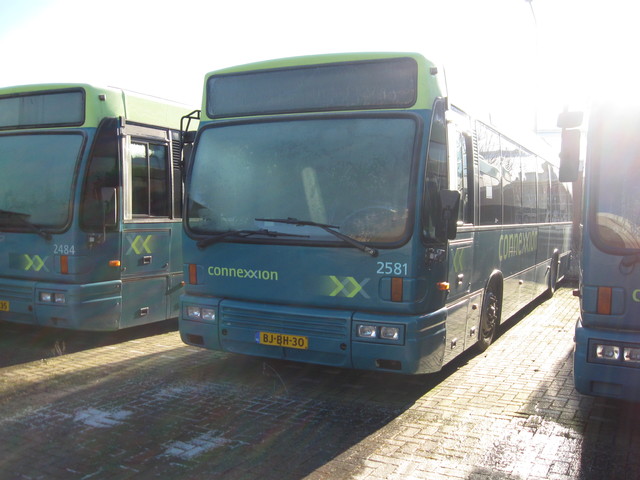 Foto van CXX Den Oudsten B95 2581 Standaardbus door stefan188