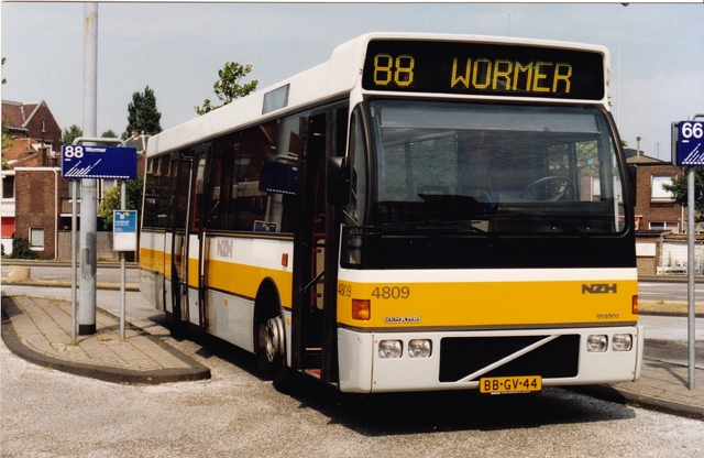 Foto van CXX Berkhof Duvedec 4809 Standaardbus door wyke2207