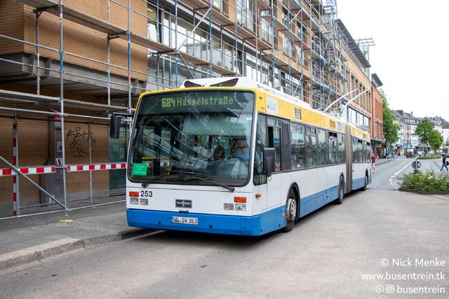 Foto van SWS Van Hool AG300T 253 Gelede bus door_gemaakt Busentrein