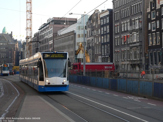 Foto van GVB Siemens Combino 2024 Tram door tsov