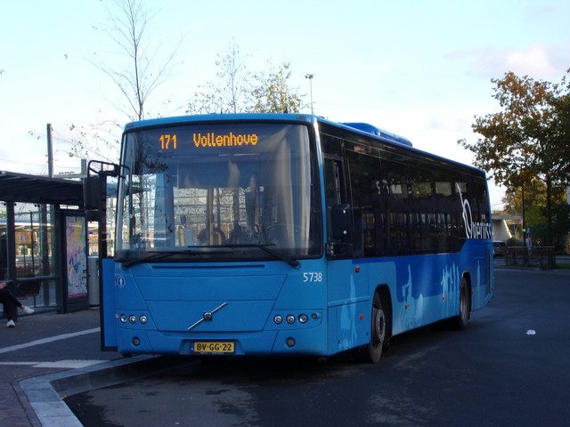 Foto van OVinIJ Volvo 8700 RLE 5738 Standaardbus door Lijn45