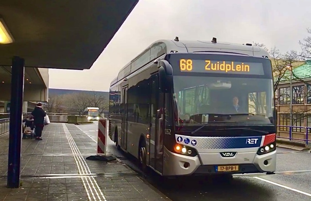 Foto van RET VDL Citea SLE-120 Hybrid 1262 Standaardbus door OVRegioRotterdam