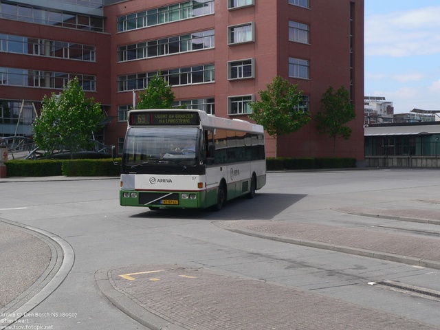 Foto van ARR Berkhof Duvedec 57 Standaardbus door tsov