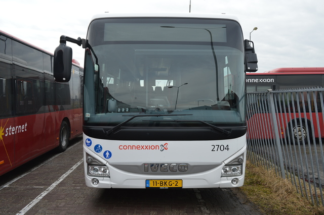 Foto van CXX Iveco Crossway LE (10,8mtr) 2704 Standaardbus door wyke2207
