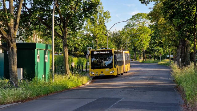 Foto van BVG Mercedes-Benz Citaro G 5398 Gelede bus door Desbarts