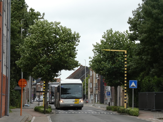 Foto van DeLijn Van Hool AG300 4776 Gelede bus door Delijn821