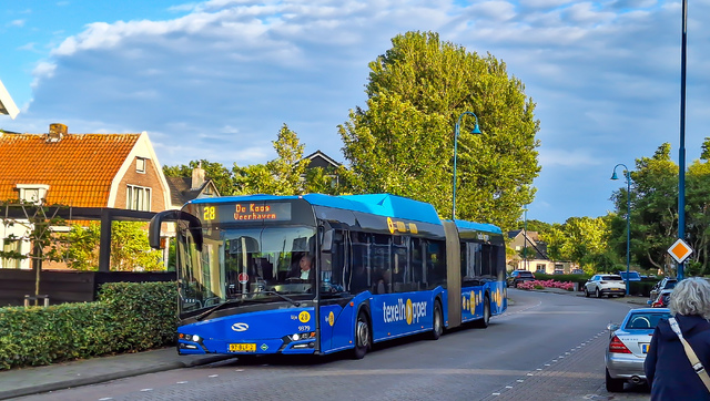 Foto van CXX Solaris Urbino 18 CNG 9379 Gelede bus door_gemaakt tieske05