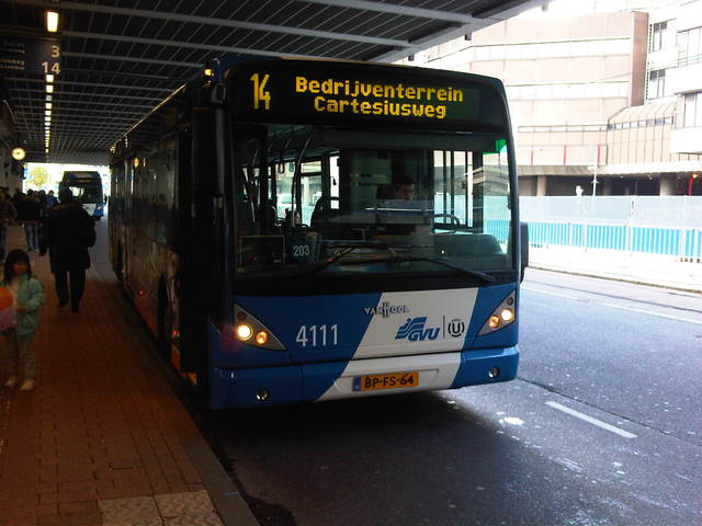 Foto van GVU Van Hool A330 4111 Standaardbus door stefan188