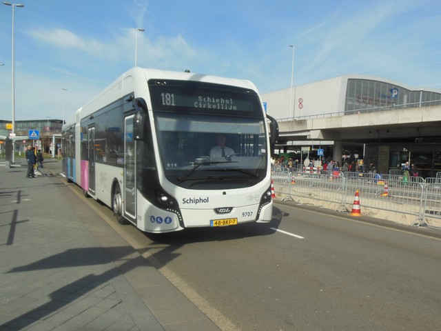 Foto van CXX VDL Citea SLFA-181 Electric 9707 Gelede bus door Lijn45