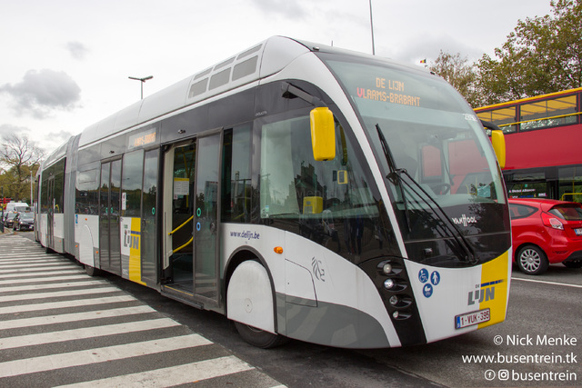 Foto van DeLijn Van Hool ExquiCity Hybrid 2352 Dubbelgelede bus door Busentrein