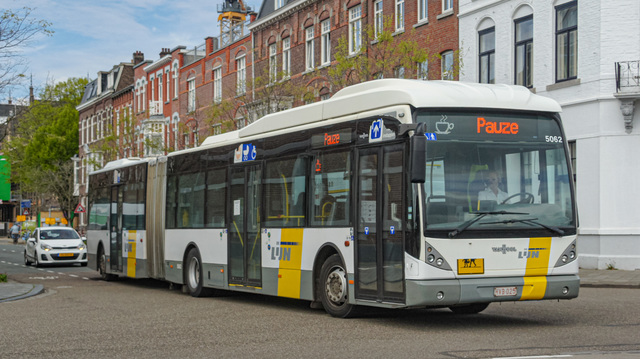 Foto van DeLijn Van Hool AG300 5062 Gelede bus door_gemaakt WartenHoofdstraat