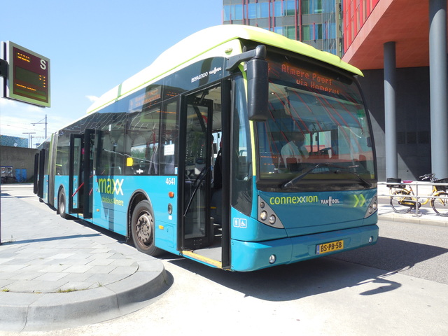 Foto van CXX Van Hool AG300 4641 Gelede bus door Stadsbus