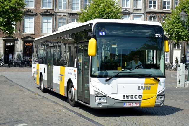 Foto van DeLijn Iveco Crossway LE (12mtr) 5720 Standaardbus door_gemaakt wyke2207