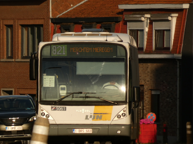 Foto van DeLijn Van Hool A360 H 302858 Standaardbus door Delijn821