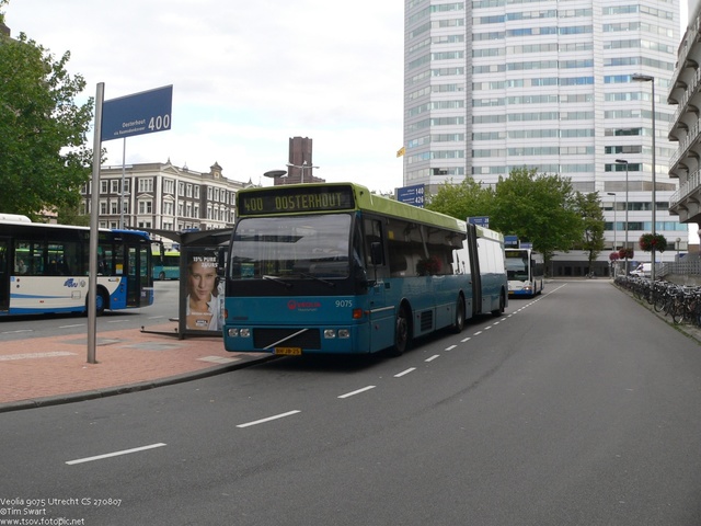 Foto van VEO Berkhof Duvedec G 9075 Gelede bus door tsov