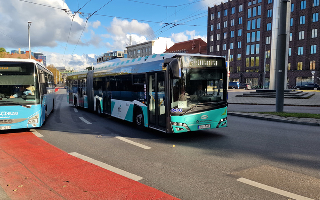 Foto van TLT Solaris Urbino 18 CNG 1518 Gelede bus door RKlinkenberg