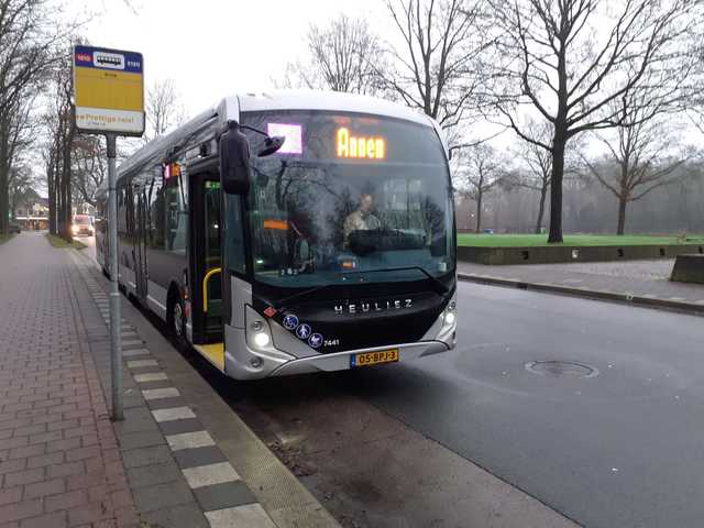 Foto van QBZ Heuliez GX437 ELEC 7441 Gelede bus door Draken-OV