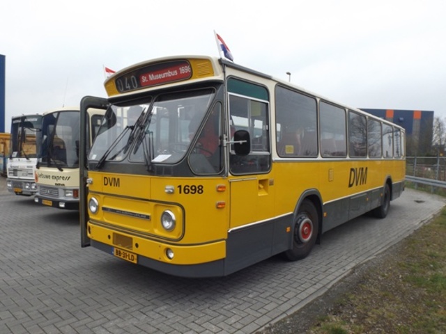 Foto van DVM Leyland-Den Oudsten Standaardstreekbus 1698 Standaardbus door PEHBusfoto