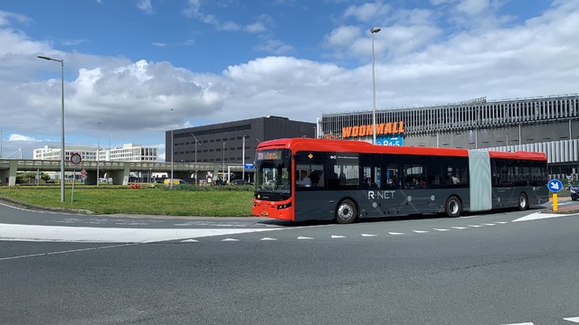 Foto van CXX Ebusco 2.2 (18mtr) 9825 Gelede bus door_gemaakt Stadsbus