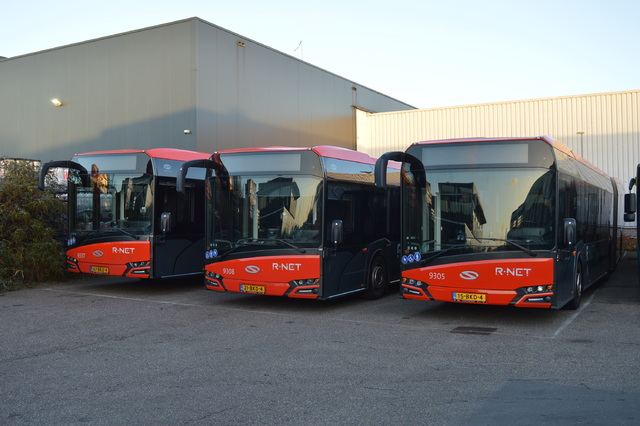 Foto van CXX Solaris Urbino 18 9305 Gelede bus door wyke2207