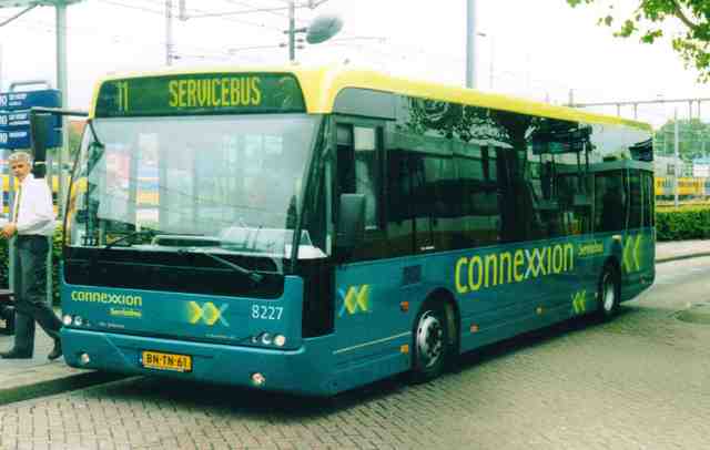 Foto van CXX VDL Ambassador ALE-106 8227 Midibus door Jelmer