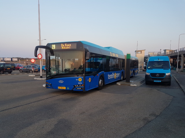 Foto van CXX Solaris Urbino 18 CNG 9379 Gelede bus door_gemaakt Kyan072