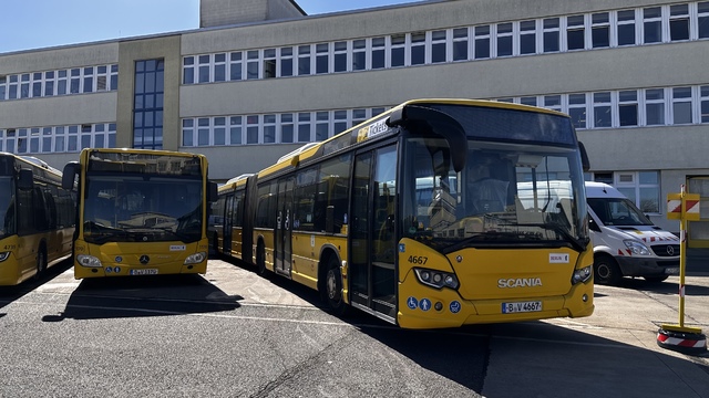 Foto van BVG Scania Citywide LFA 4667 Gelede bus door Joeyedelijn