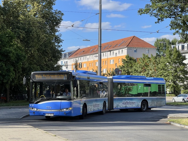Foto van MVG Solaris Urbino 18 9555 Gelede bus door_gemaakt Stadsbus