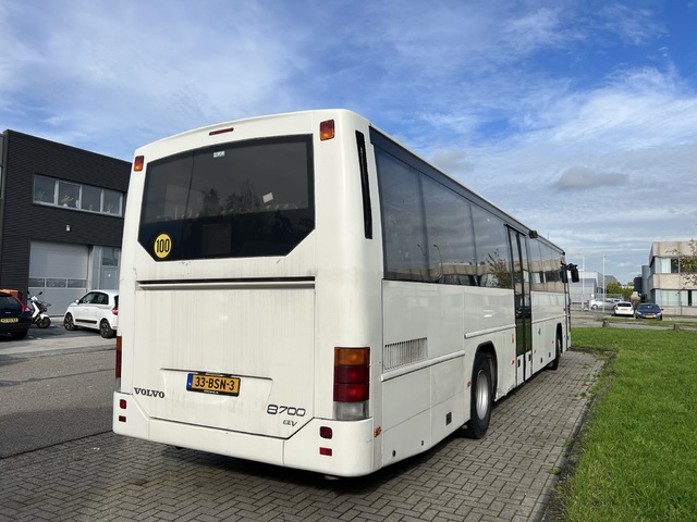 Foto van MGT Volvo 8700 333 Semi-touringcar door Stadsbus