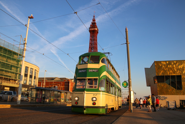 Foto van Blackpool Balloon car 717 Tram door EWPhotography