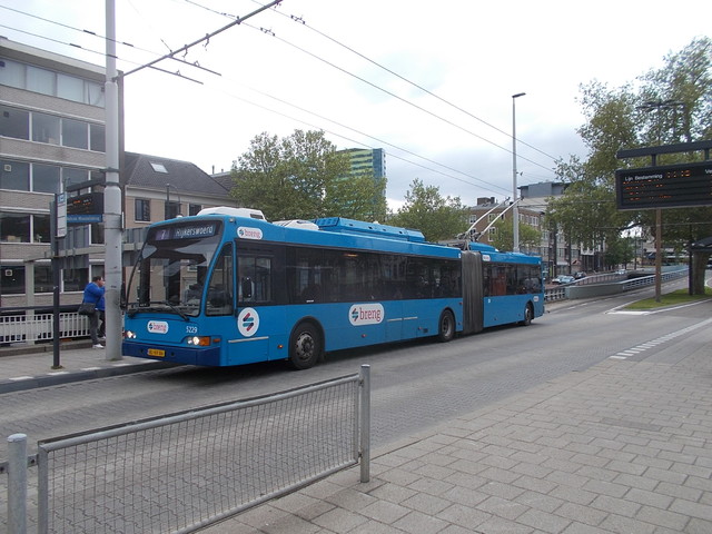 Foto van HER Berkhof Premier AT 18 5229 Gelede bus door stefan188
