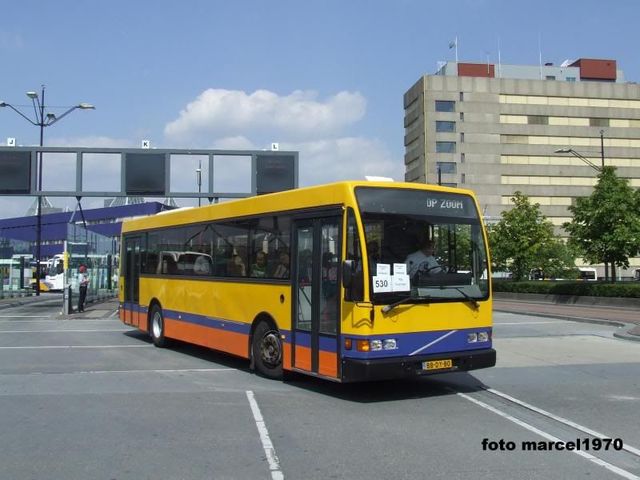 Foto van BRHS Berkhof 2000NL 384801 Standaardbus door Marcel1970