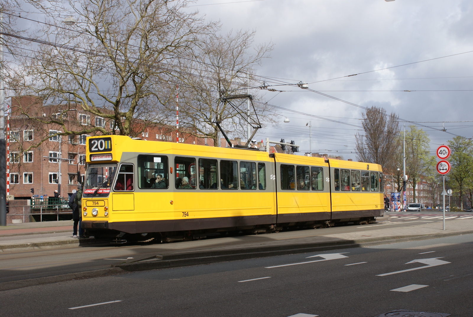 Foto van EMTA 9- & 10G-tram 794