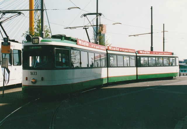 Foto van RET Rotterdamse Düwag GT8 1633 Tram door JanWillem