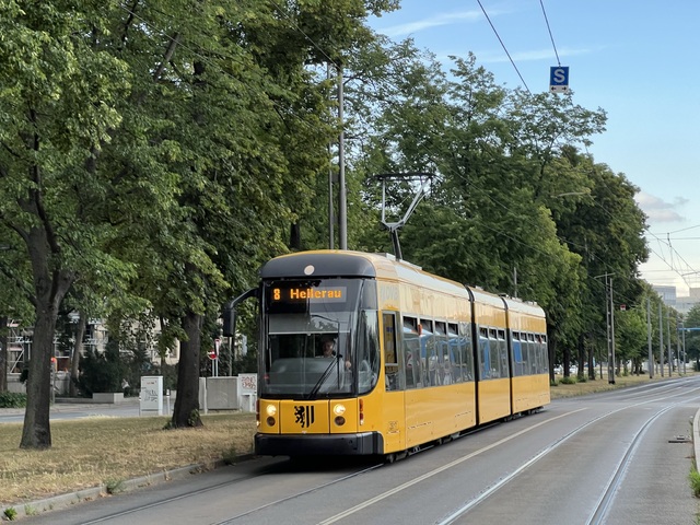 Foto van DVB NGT D8DD 2617 Tram door Stadsbus